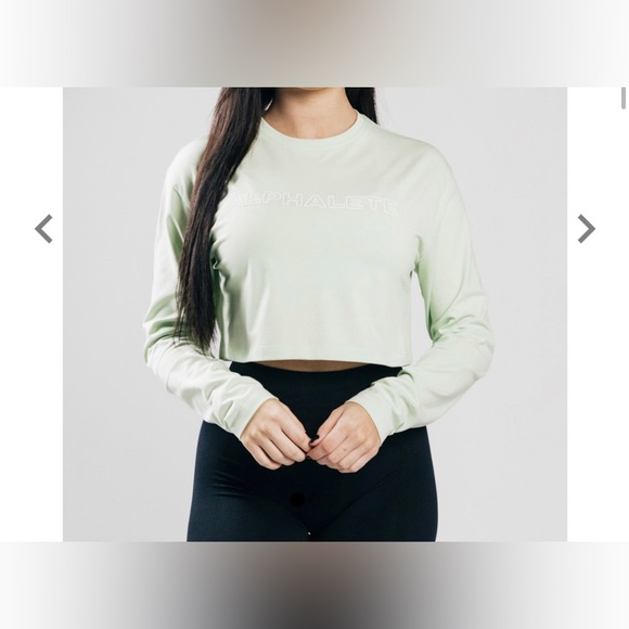 NWT ALPHALETE Performance Outlined Long Sleeve Crop Top Frozen Spring Size XS - Picture 3 of 7
